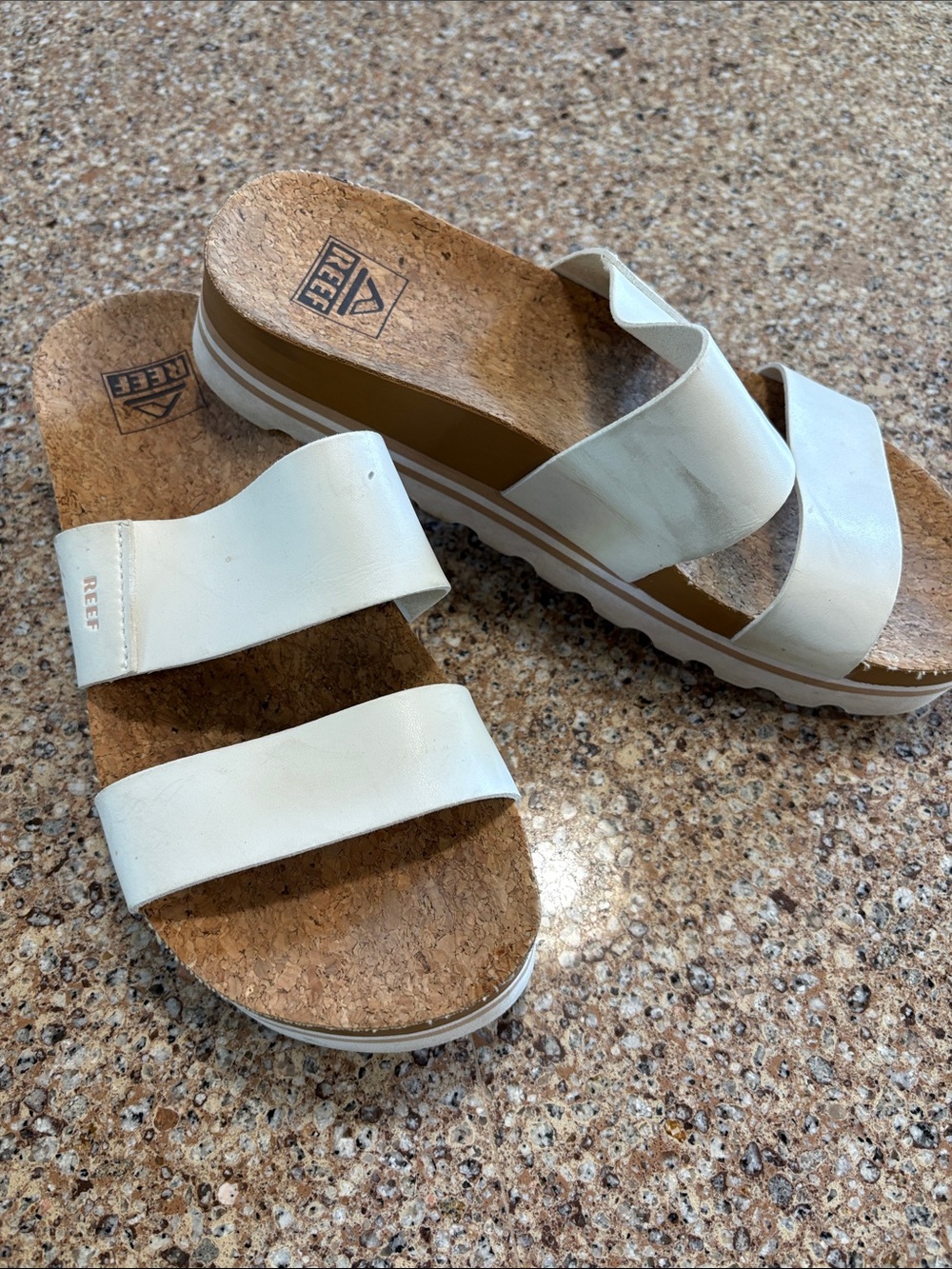Reef Women’s Cushion Vista Hi Platform sandals in white - cork footbed. Size 7